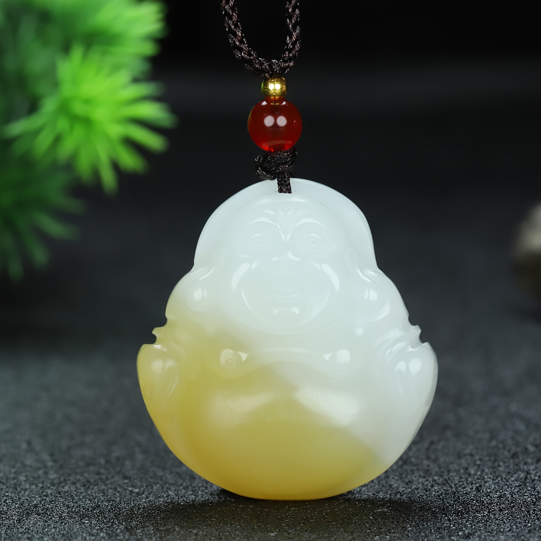 Fashionable Natural Stone Head Pendant Necklace, Unique Design